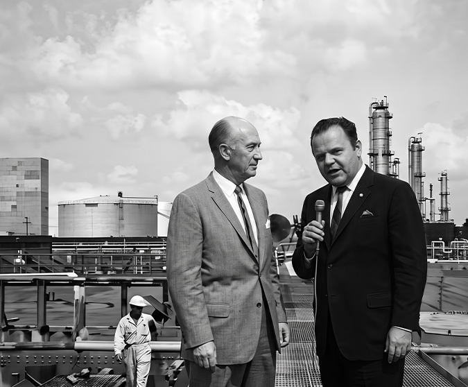 Agustín- Barrios Gómez en Inauguracion de la Refineria en Salamanca